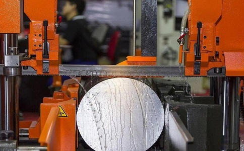 上犹立式金属带锯床切削出现跑带故障解决方法! 上犹立式金属带锯床切削出现跑带故障解决方法!